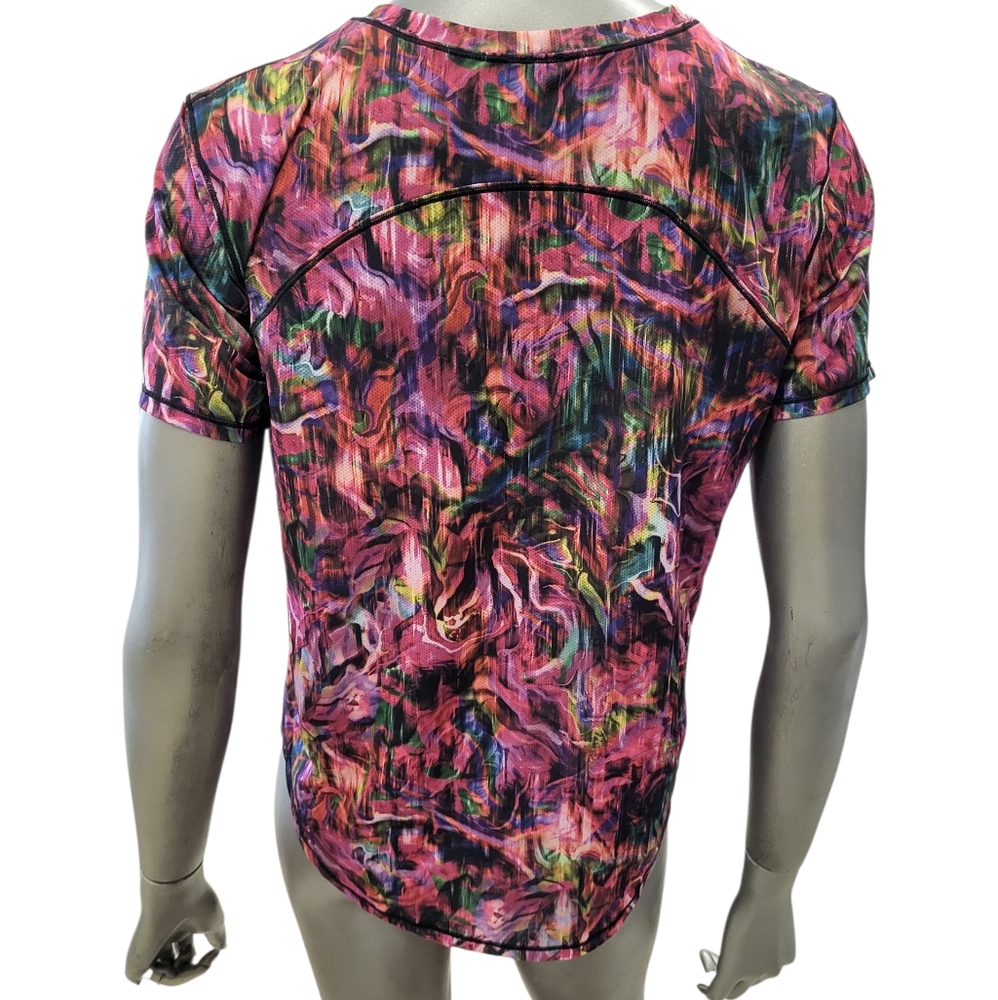 B13. Lululemon athletica multi color short sleeve Tee - Size 8 - Picture 3 of 5